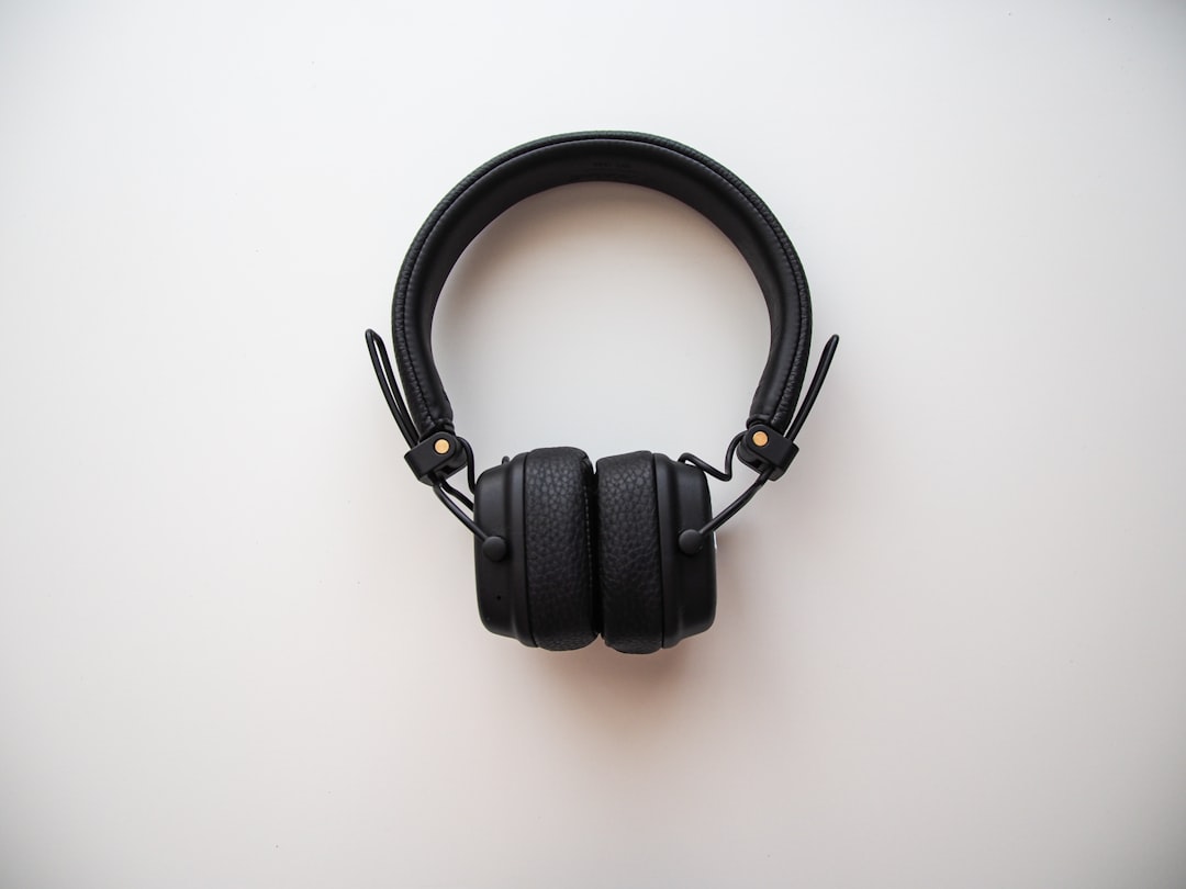 Stylish and Functional: The Latest Trends in Headphone Design